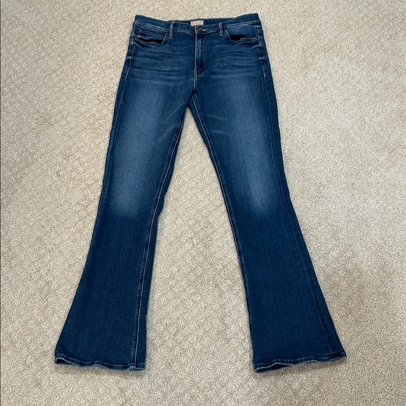 MOTHER The Runaway High-Waisted Flared Jeans in Sweet And Sassy 32 - Picture 5 of 16